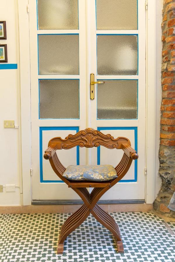 Via Mazzini - Francamaria Rooms เวอนาซซา ภายนอก รูปภาพ