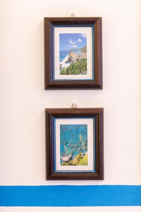 Via Mazzini - Francamaria Rooms เวอนาซซา ภายนอก รูปภาพ